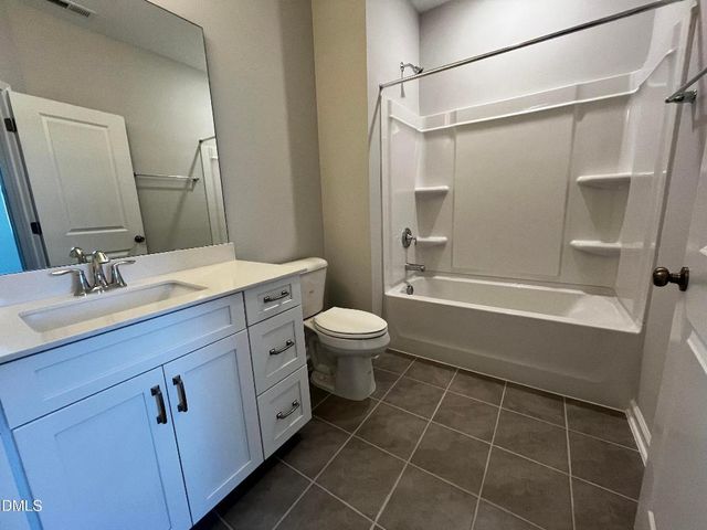 2819 Carbondale Court, Apex, NC 27502