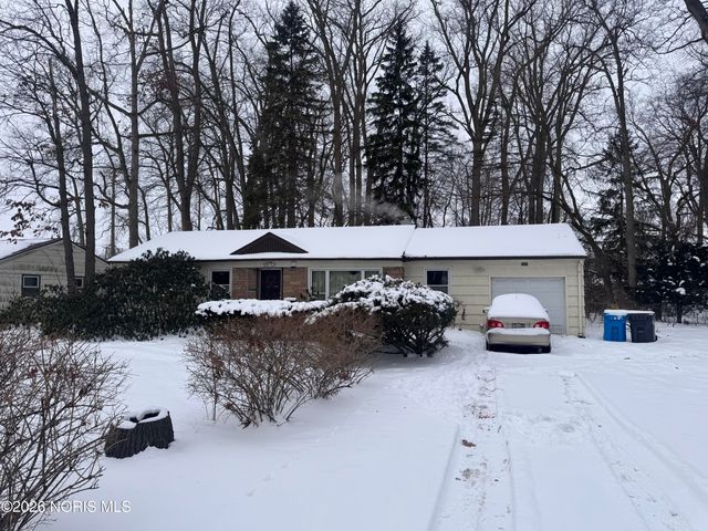 5045 Fairgreen Drive, Toledo, OH 43613