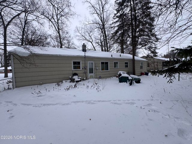 5045 Fairgreen Drive, Toledo, OH 43613