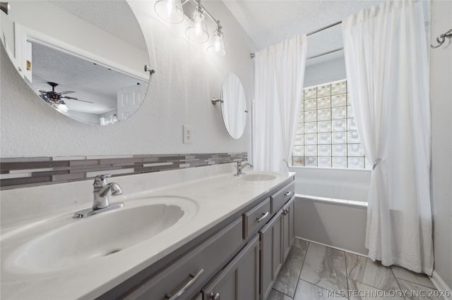 1624 W Edgewater Place, Broken Arrow, OK 74012