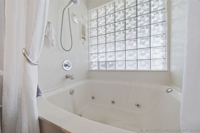 1624 W Edgewater Place, Broken Arrow, OK 74012