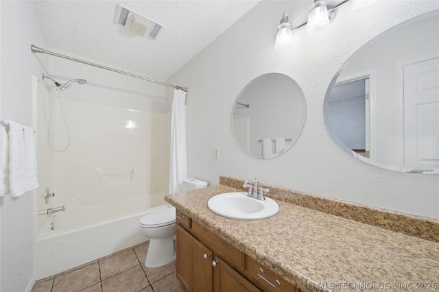 1624 W Edgewater Place, Broken Arrow, OK 74012