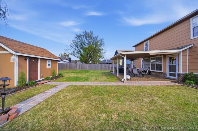 1624 W Edgewater Place, Broken Arrow, OK 74012