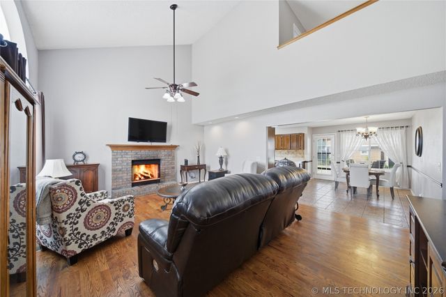 1624 W Edgewater Place, Broken Arrow, OK 74012