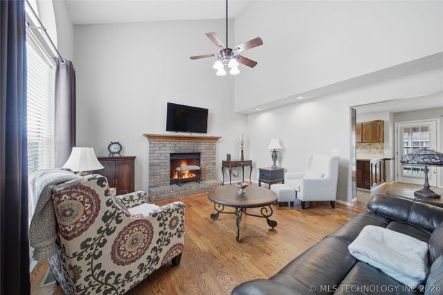 1624 W Edgewater Place, Broken Arrow, OK 74012