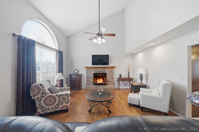 1624 W Edgewater Place, Broken Arrow, OK 74012