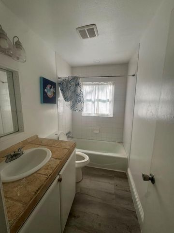 6407 2ND AVENUE NE, Bradenton, FL 34208