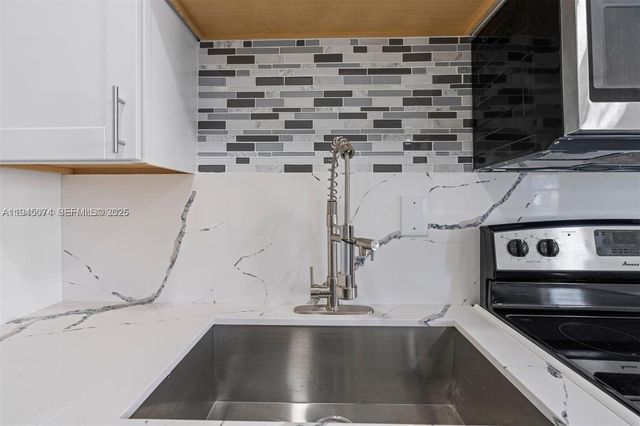 15900 NW 18th Ave, Miami Gardens, FL 33054