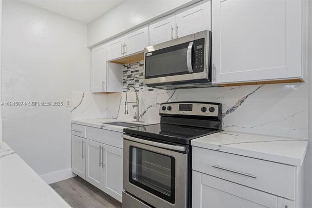 15900 NW 18th Ave, Miami Gardens, FL 33054