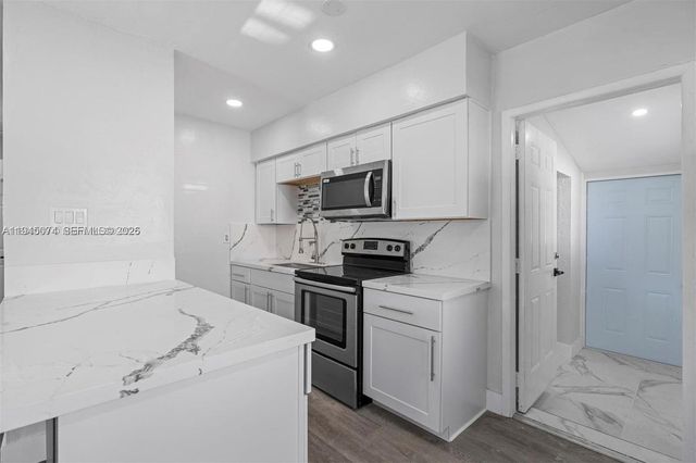 15900 NW 18th Ave, Miami Gardens, FL 33054