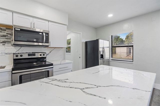 15900 NW 18th Ave, Miami Gardens, FL 33054