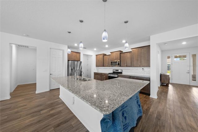 9753 SW 103RD AVENUE, Ocala, FL 34481