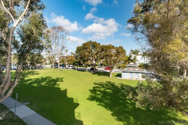 1251 Parker Pl 2N, San Diego, CA 92109