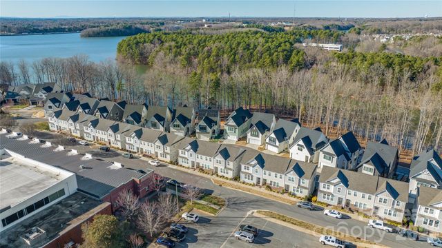 554 Amalfi Drive, Davidson, NC 28036