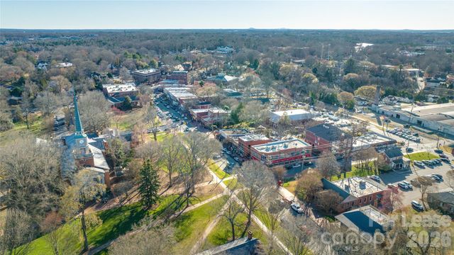 554 Amalfi Drive, Davidson, NC 28036