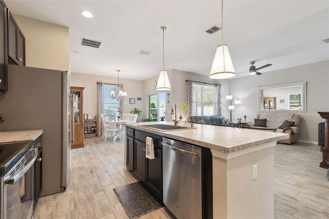 37027 SCENIC BLUFF DRIVE, Grand Island, FL 32735