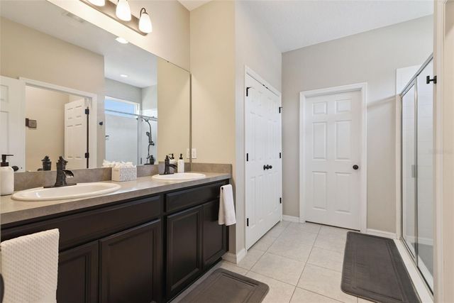 37027 SCENIC BLUFF DRIVE, Grand Island, FL 32735