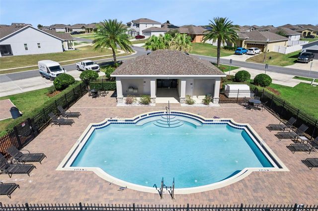 37027 SCENIC BLUFF DRIVE, Grand Island, FL 32735