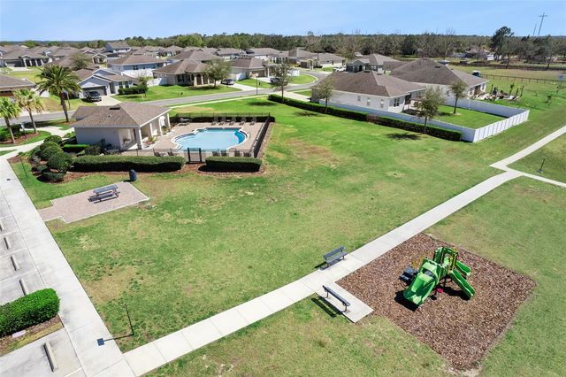 37027 SCENIC BLUFF DRIVE, Grand Island, FL 32735