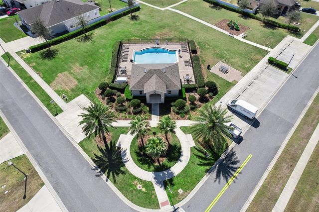 37027 SCENIC BLUFF DRIVE, Grand Island, FL 32735