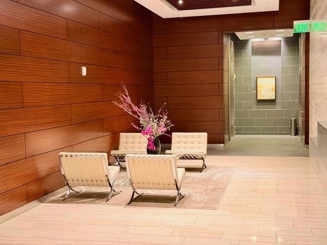 301 Mission Street 303, San Francisco, CA 94105