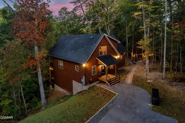 1325 Harmony Way, Sevierville, TN 37876