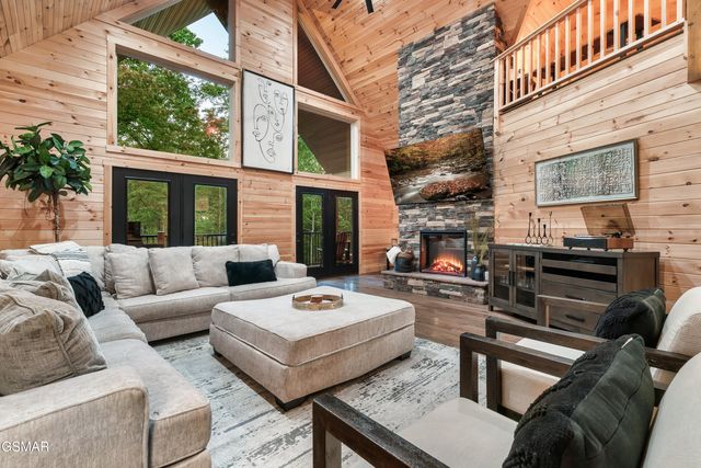 1325 Harmony Way, Sevierville, TN 37876