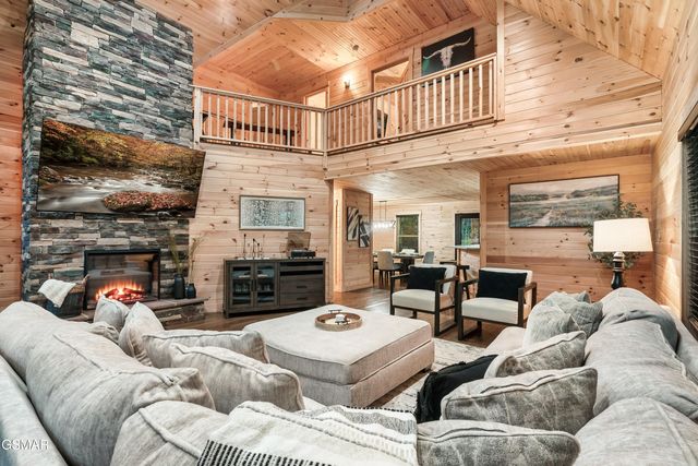 1325 Harmony Way, Sevierville, TN 37876