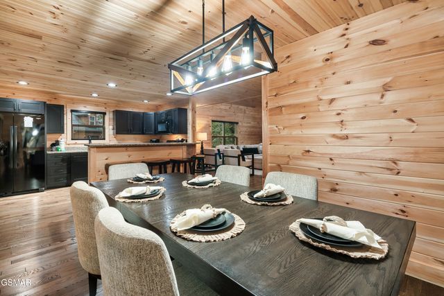 1325 Harmony Way, Sevierville, TN 37876