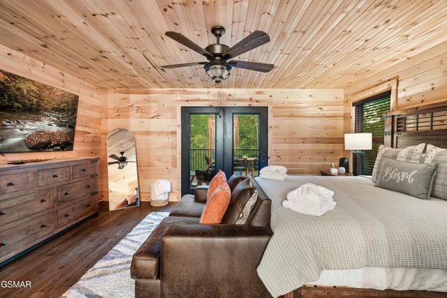 1325 Harmony Way, Sevierville, TN 37876
