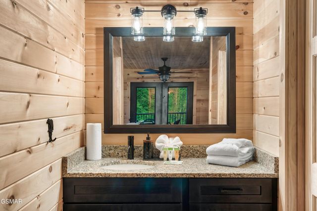 1325 Harmony Way, Sevierville, TN 37876