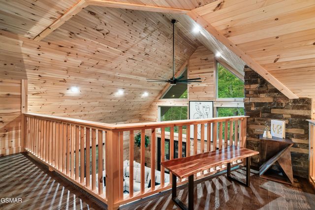 1325 Harmony Way, Sevierville, TN 37876