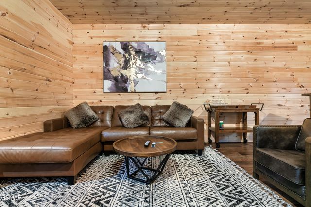 1325 Harmony Way, Sevierville, TN 37876