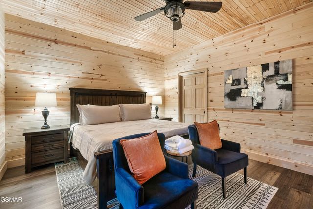 1325 Harmony Way, Sevierville, TN 37876