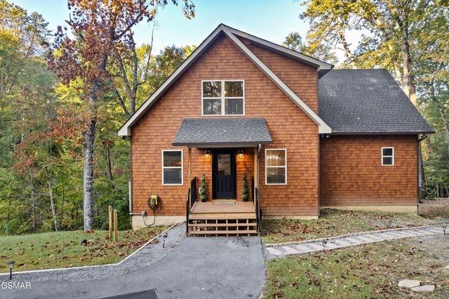1325 Harmony Way, Sevierville, TN 37876