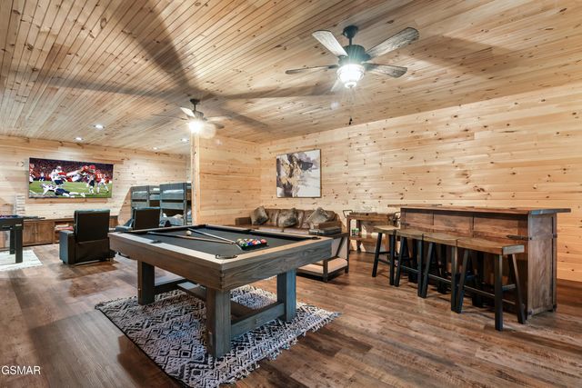 1325 Harmony Way, Sevierville, TN 37876