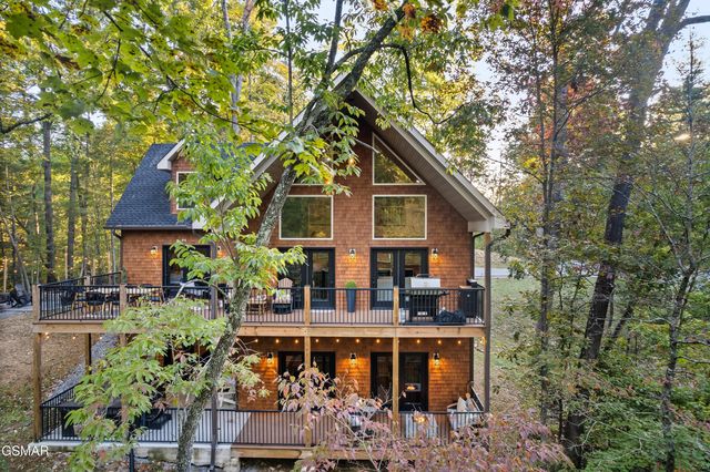 1325 Harmony Way, Sevierville, TN 37876