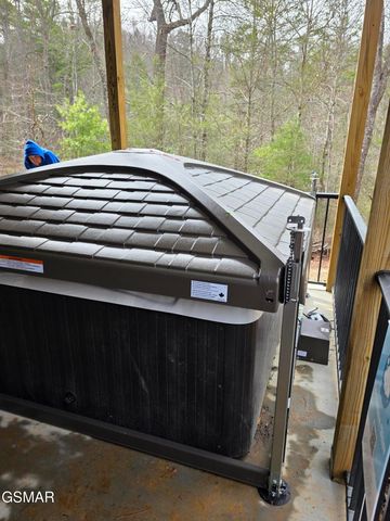 1325 Harmony Way, Sevierville, TN 37876