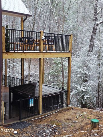 1325 Harmony Way, Sevierville, TN 37876