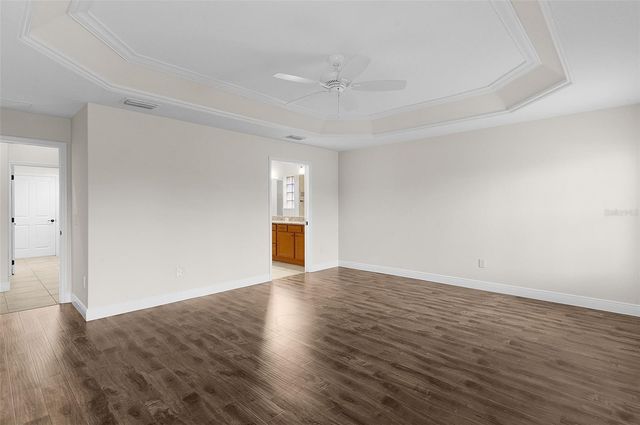 2028 GLENARDEN PATH, The Villages, FL 32163