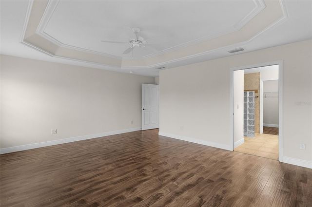 2028 GLENARDEN PATH, The Villages, FL 32163