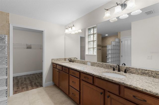 2028 GLENARDEN PATH, The Villages, FL 32163