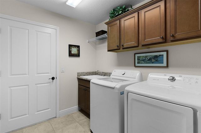 2028 GLENARDEN PATH, The Villages, FL 32163