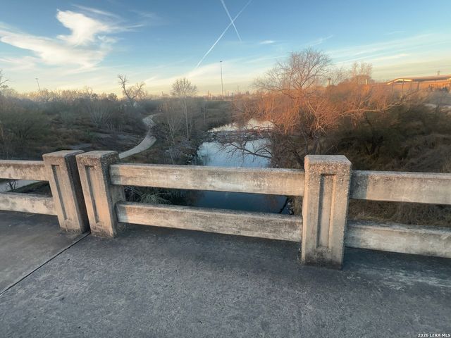 123 W Mitchell, San Antonio, TX 78204