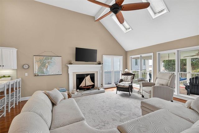 1034 NE Heron Place, Townsend, GA 31331