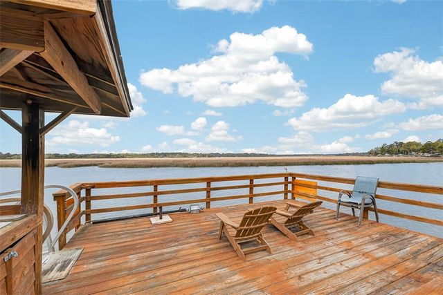 1034 NE Heron Place, Townsend, GA 31331