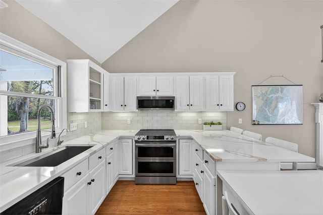 1034 NE Heron Place, Townsend, GA 31331