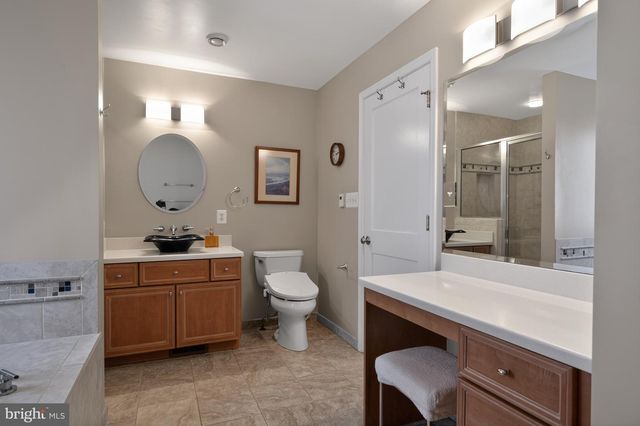 715 PARK ST SE, Vienna, VA 22180