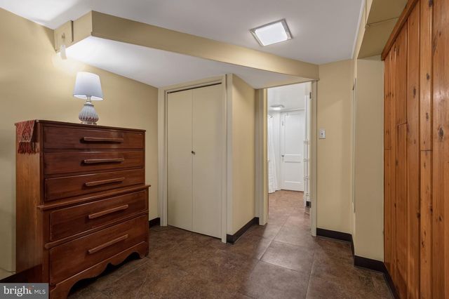 715 PARK ST SE, Vienna, VA 22180