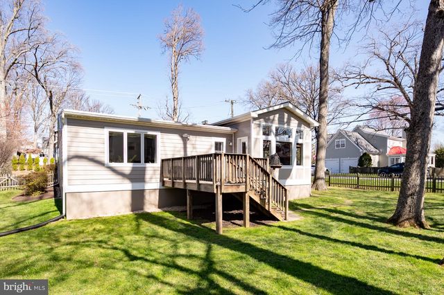 715 PARK ST SE, Vienna, VA 22180